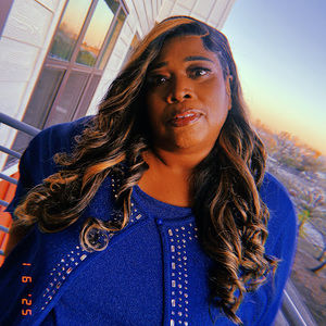 Meet your Posher, Qynne